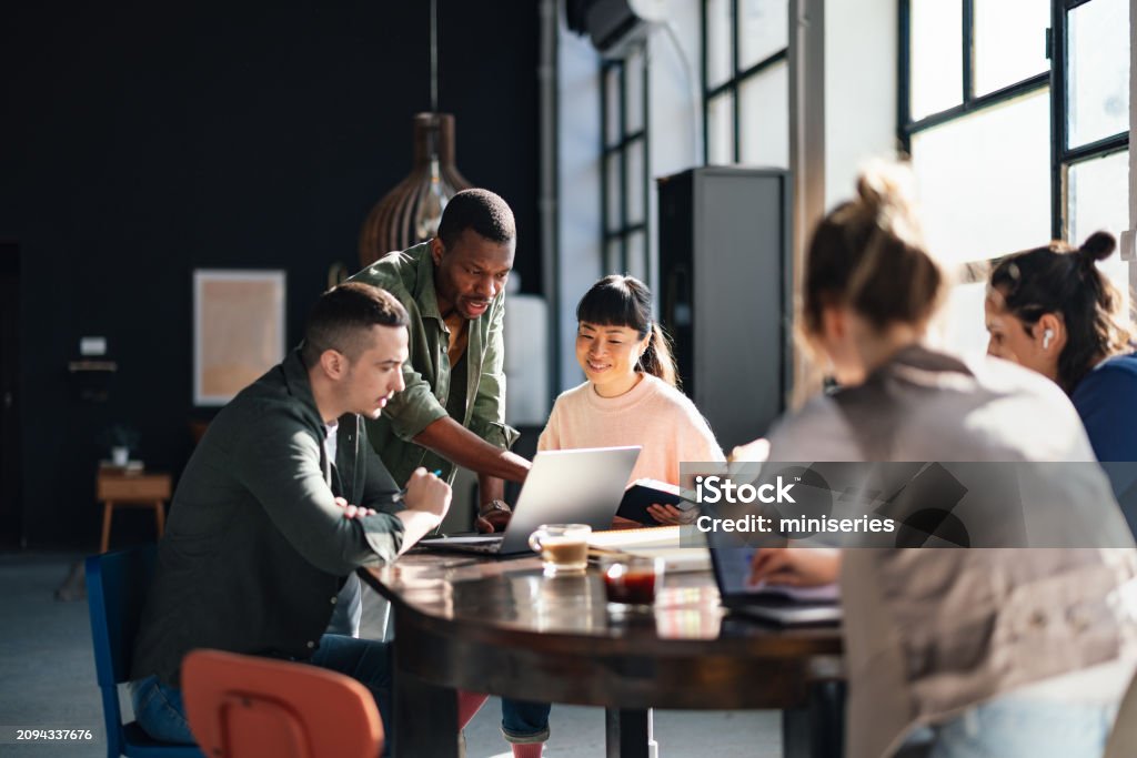istockphoto-2094337676-1024x1024